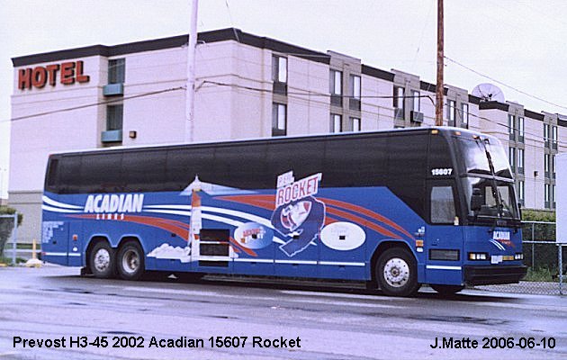 BUS/AUTOBUS: Prevost H3-45 2002 Acadian