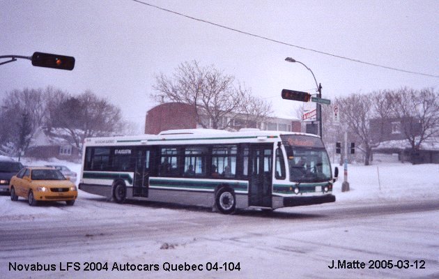 BUS/AUTOBUS: Novabus LFS 2004 Autocar Quebec