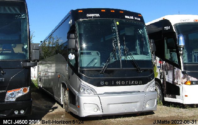 BUS/AUTOBUS: MCI J4500 2015 Bell-Horizon