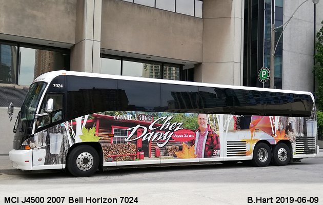 BUS/AUTOBUS: MCI J4500 2007 Bell-Horizon