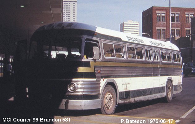 BUS/AUTOBUS: MCI Courier 96 1958 Brandon
