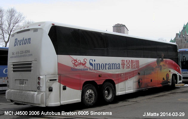 BUS/AUTOBUS: MCI J4500 2006 Breton
