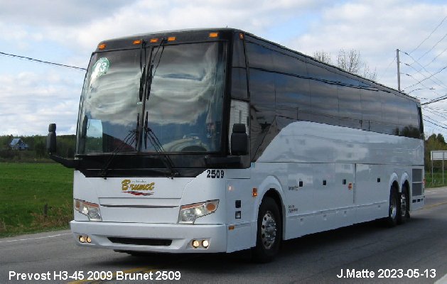 BUS/AUTOBUS: Prevost H3-45 2009 Brunet
