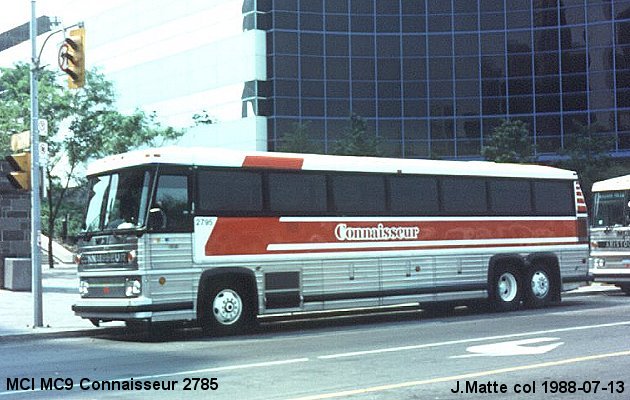 BUS/AUTOBUS: MCI MC 9 1985 Connaisseur