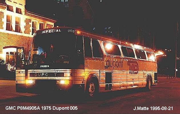 BUS/AUTOBUS: GMC P8M4905A 1975 Dupont