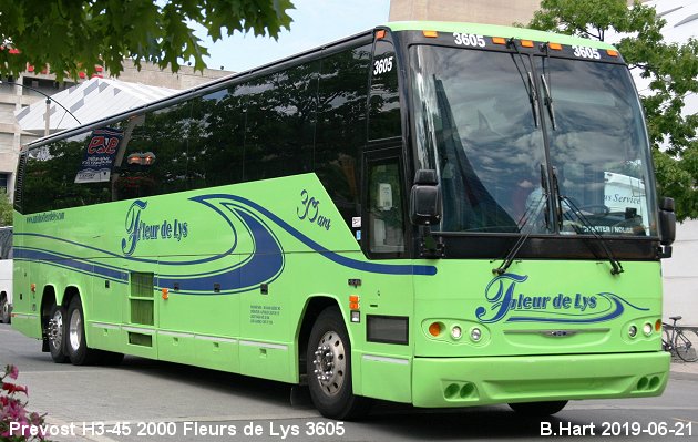BUS/AUTOBUS: Prevost H3-45 2000 Fleurs de Lys
