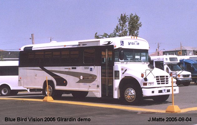 BUS/AUTOBUS: Blue Bird Vision 2005 Girardin