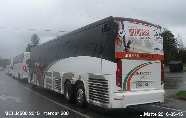 BUS/AUTOBUS: MCI J4500 2015 Intercar
