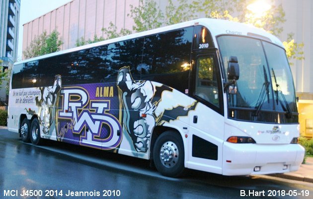 BUS/AUTOBUS: MCI J4500 2014 Jeannois