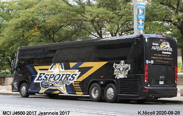BUS/AUTOBUS: MCI J4500 2017 Jeannois
