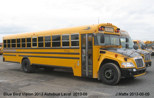 BUS/AUTOBUS: Blue Bird Vision 2013 Autobus Laval