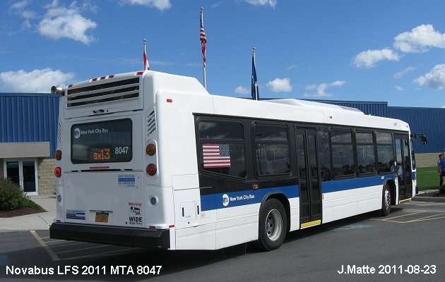 BUS/AUTOBUS: Novabus LFS 2011 MTA