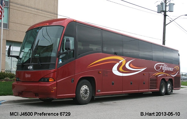 BUS/AUTOBUS: MCI J4500 2006 Preference