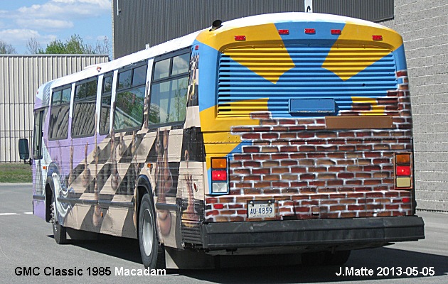 BUS/AUTOBUS: GMC Classic 1985 Macadam