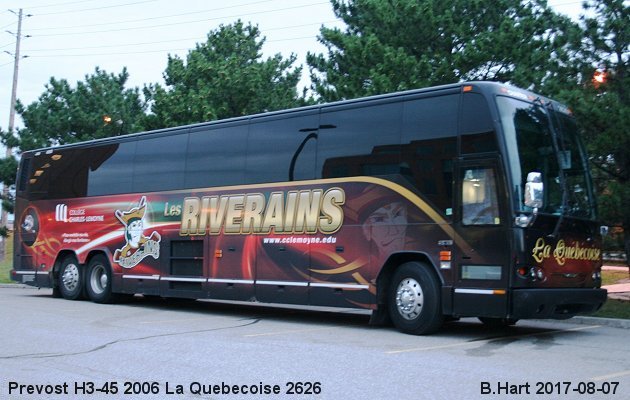 BUS/AUTOBUS: Prevost H3-45 2006 Quebecoise