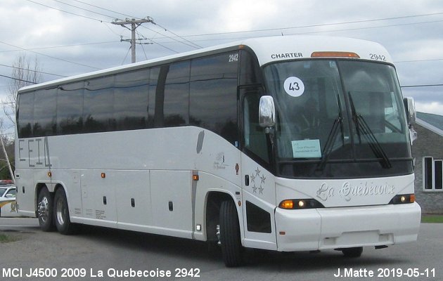 BUS/AUTOBUS: MCI J4500 2009 Quebecoise