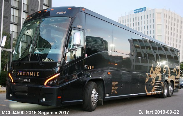 BUS/AUTOBUS: MCI J4500 2016 Sagamie