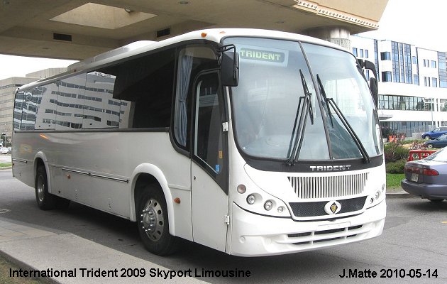 BUS/AUTOBUS: International Trident 2009 Skyport