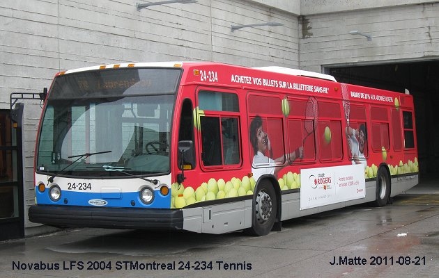 BUS/AUTOBUS: Novabus LFS 2004 STMontreal