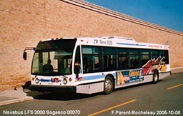 BUS/AUTOBUS: Novabus LFS 2000 Sogesco