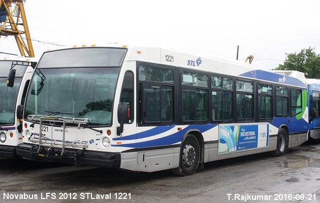 BUS/AUTOBUS: Novabus LFS 2012 STLaval