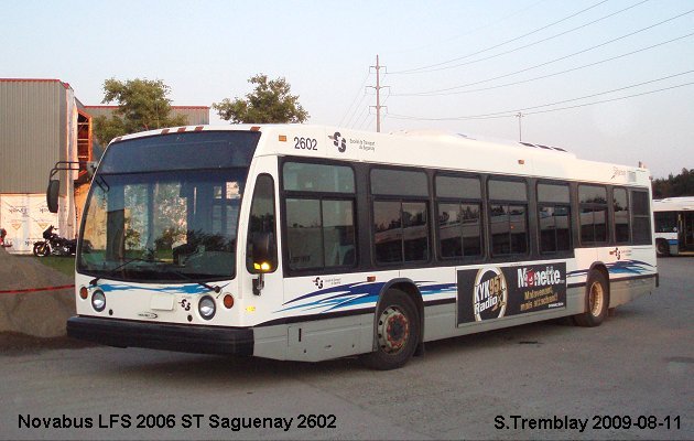 BUS/AUTOBUS: Novabus LFS 2006 STSaguenay
