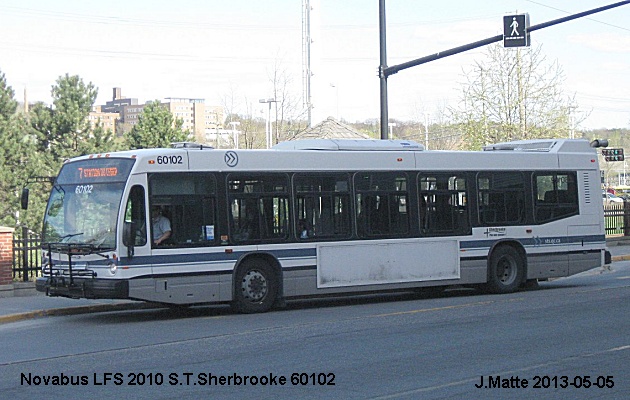 BUS/AUTOBUS: Novabus LFS 2010 STSherbrooke