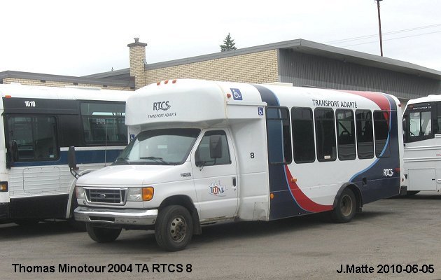 BUS/AUTOBUS: Thomas Minotour 2004 TA RTCS
